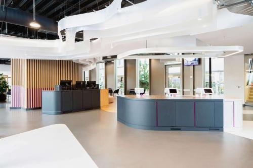 YOTEL Amsterdam - Hotel Overview and Location