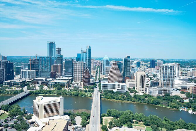 20 Minutes Downtown Austin and Lake Austin - Good To Know
