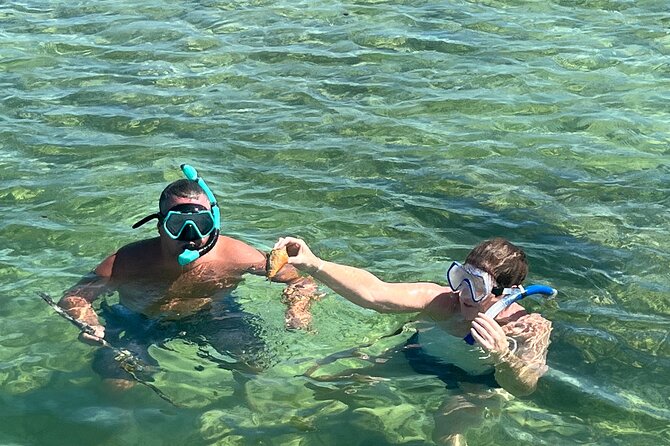 4 Hours 22 Hurricane Deck Boat Rental in Key West - Meeting and End Points