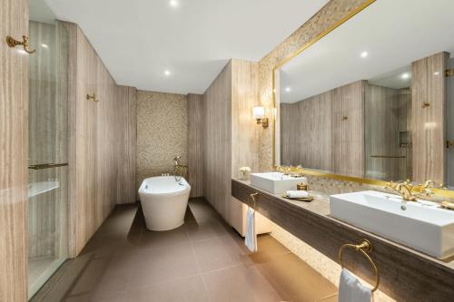 Al Habtoor Polo Resort - Luxurious Accommodation Options