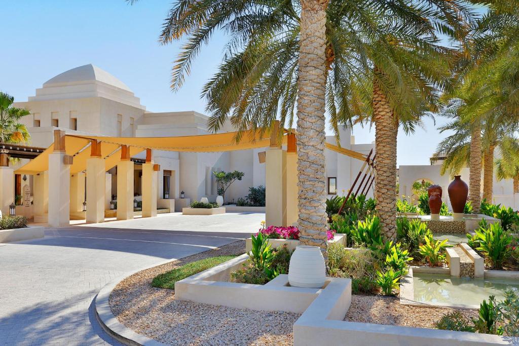 Al Wathba, a Luxury Collection Desert Resort & Spa, Abu Dhabi Review
