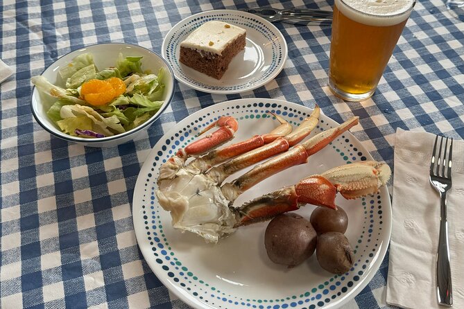 Alaska Crab Feast - Accessibility and Participation