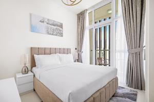 Aliving Luxury 3BR Villa With Maid Room Damac Hills 2 - Villa Features and Amenities
