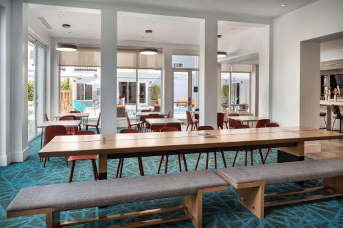Aloft Mountain View - Facilities and Amenities