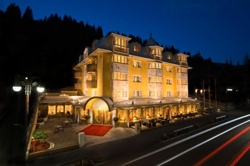 Alpen Suite Hotel Review
