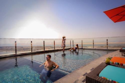 Andaz Capital Gate Abu Dhabi, By Hyatt - Room Types and Amenities