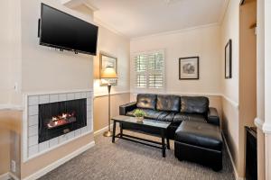 Apple Farm Inn - Location and Directions