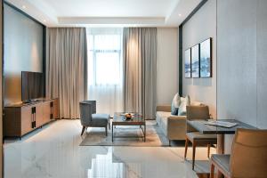 Asiana Grand Hotel - Convenient Location