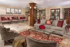 Ayres Hotel Costa Mesa Newport Beach - Guest Experience and Amenities