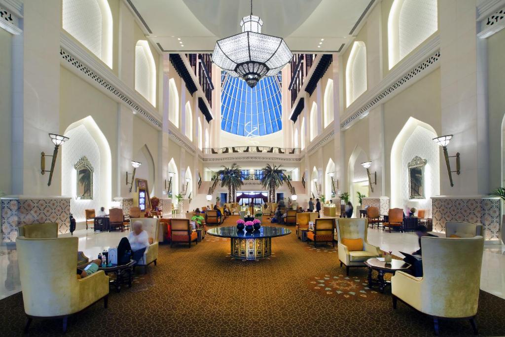 Bab Al Qasr Hotel Review