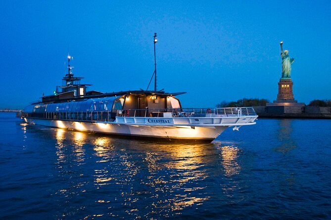 Bateaux New York Fathers Day Plated Dinner Cruise - Dining Experience
