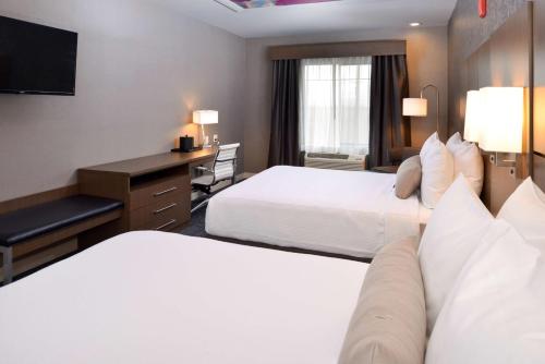 Best Western Plus Coalinga Inn - Amenities