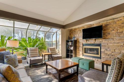 Best Western Plus Forest Park Inn - Positive Guest Reviews