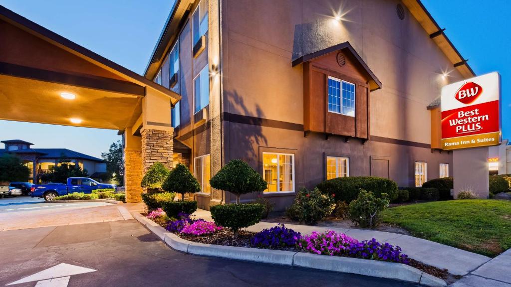 Best Western Plus Rama Inn & Suites Review