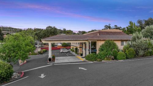 Best Western Plus Sonora Oaks Hotel and Conference Center - Accommodation Options