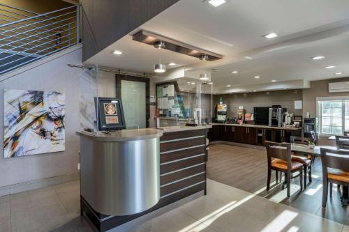 Best Western Silicon Valley Inn - Convenient Location
