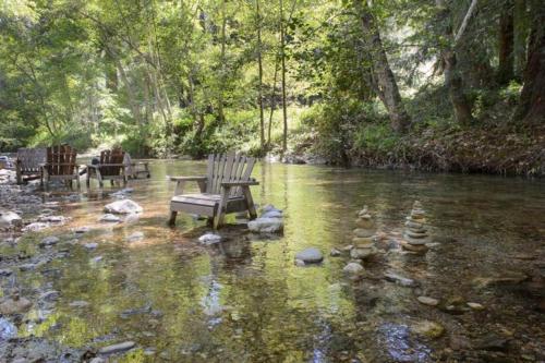 Big Sur River Inn - Amenities and Facilities