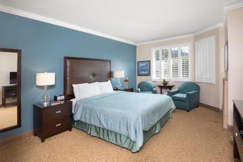 Blue Dolphin Inn - Accommodation Options