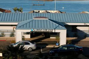 Blue Sail Inn - Guest Reviews