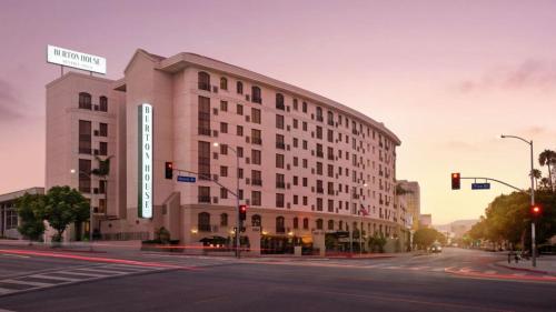 Burton House, Beverly Hills, A Tribute Portfolio Hotel - Accommodation Details
