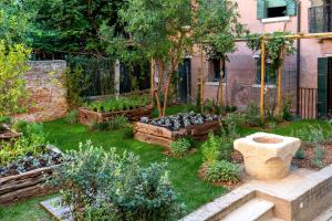 Cadi Dio-Small Luxury Hotel - Guest Ratings