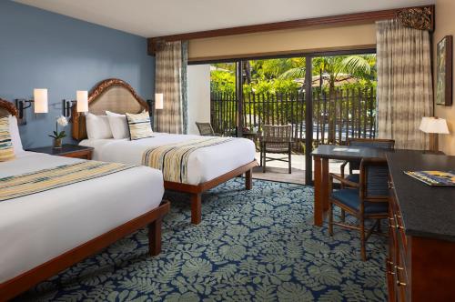 Catamaran Resort Hotel and Spa - Ideal Location