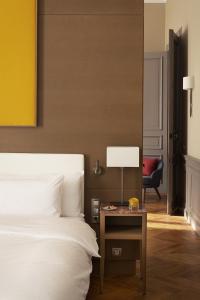 Château De Montcaud - Room Types and Amenities