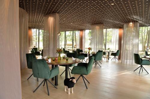 Château De Vault De Lugny - Dining and Cuisine