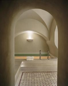 Château Voltaire - Guest Experience