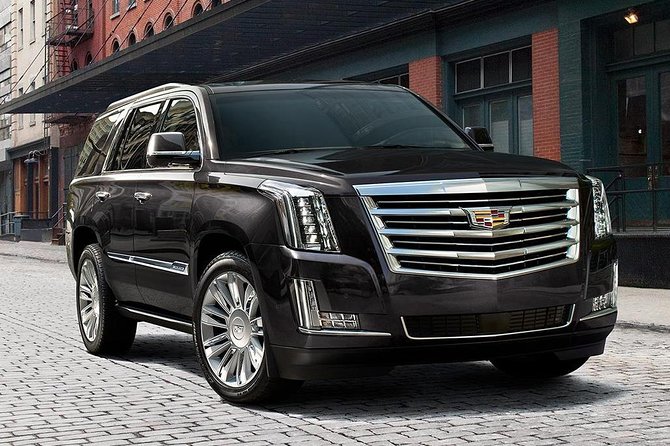 Chicago Airport Transfer: OHare Airport ORD to Chicago in Luxury SUV - Pickup Process at OHare Airport