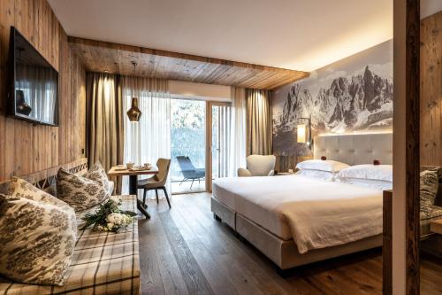 Ciampedie Luxury Alpine Spa Hotel - Accommodations and Amenities
