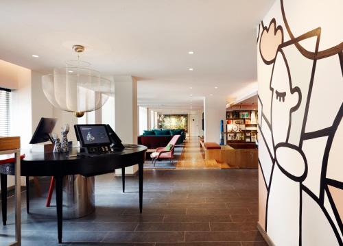 Citizenm Amstel Amsterdam - Amenities and Services