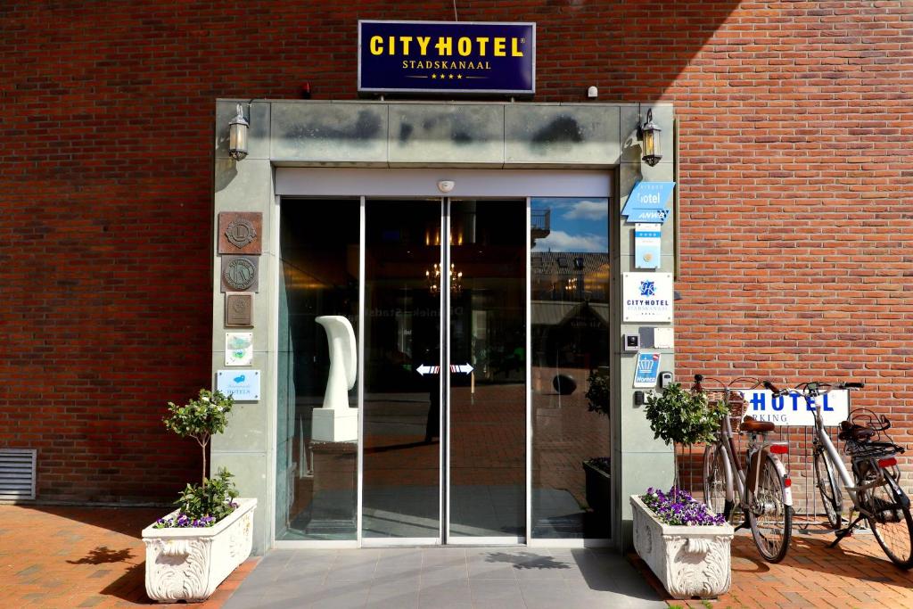 City Hotel Restaurant Stadskanaal - Facilities and Amenities