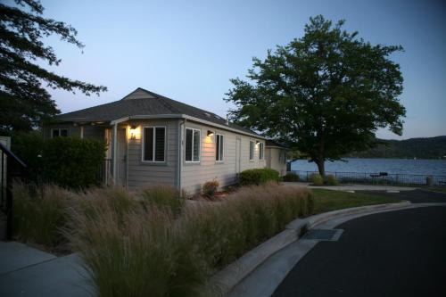 Clear Lake Cottages & Marina - Amenities and Features
