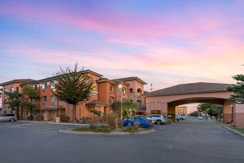 Comfort Inn Marina on the Monterey Bay - Amenities and Facilities