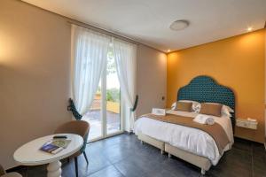 Confalone Palace - Accommodation Options