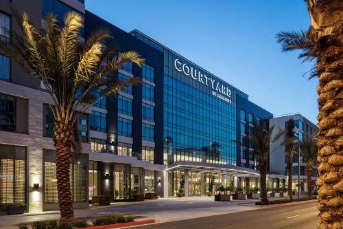 Courtyard by Marriott Los Angeles Monterey Park - Location and Distance
