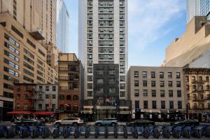 Courtyard by Marriott New York World Trade Center Area - Room Features