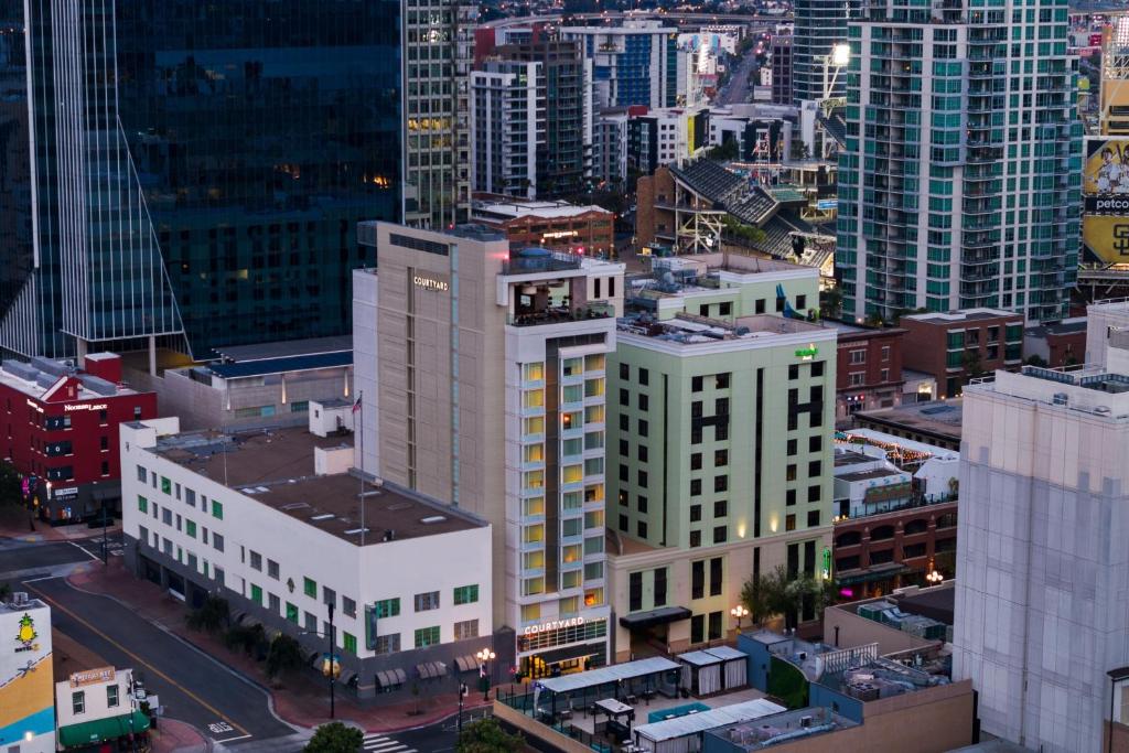 Courtyard by Marriott San Diego Gaslamp/Convention Center Review
