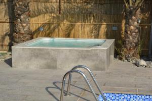 Dar 66 4BR Pool Villa With Jacuzzi - Convenient Location
