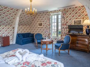 Dartigny Castle - Amenities and Services