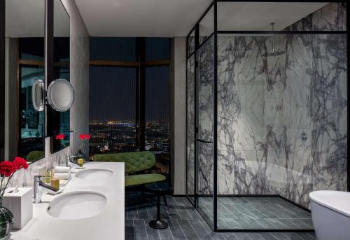 DoubleTree by Hilton Dubai M Square Hotel & Residences - Diverse Accommodation Options