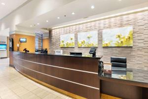 DoubleTree by Hilton San Diego-Mission Valley - Amenities and Facilities
