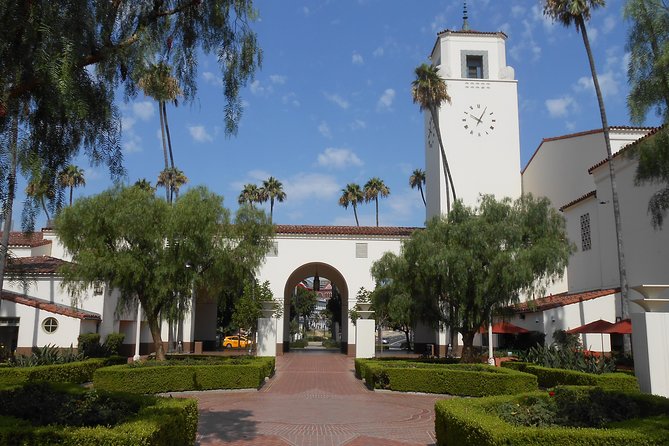Downtown Los Angeles Self-Guided Walking Tour and Scavenger Hunt - Engaging Challenges and Trivia