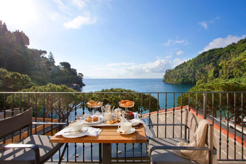 Eight Hotel Paraggi Review