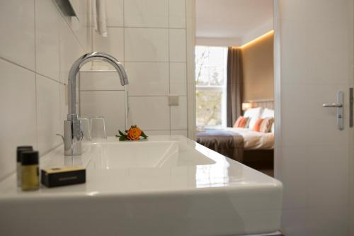 Estate Hotel & Restaurant Carelshaven - Dining and Cuisine