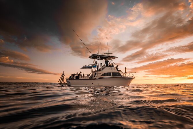 Exciting Sunset & Fireworks Cruise in Waikiki: Friday Nights - What to Expect on the Cruise