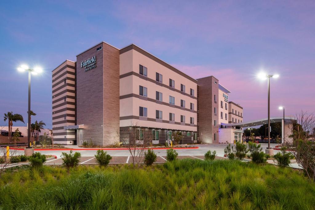 Fairfield by Marriott Inn & Suites Anaheim Los Alamitos Review