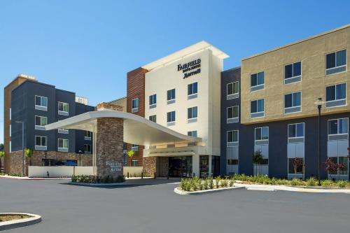 Fairfield Inn & Suites by Marriott San Diego North/San Marcos - Convenient Location