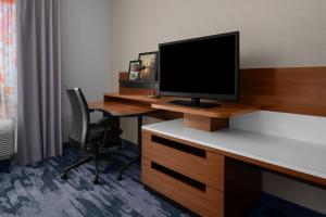 Fairfield Inn & Suites by Marriott Tustin Orange County - Convenient Location